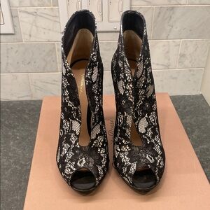 Gianvito Rossi Black and White Lace Peep-Toe Heels